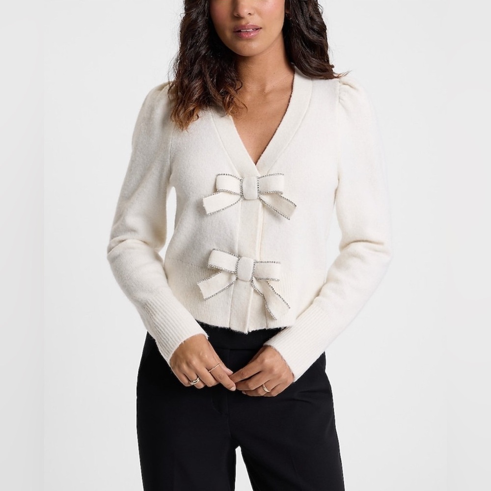 NWT Embellished Bow V-Neck Cardigan